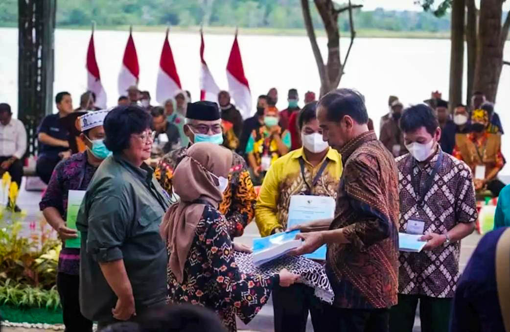 Presiden Joko Widodo Serahkan SK Perhutanan Sosial, Kalimantan Utara Salah Satunya